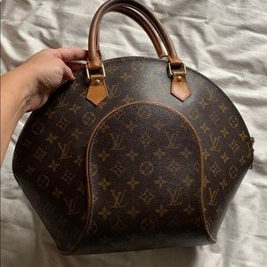 Louis Vuitton ellipse Purse